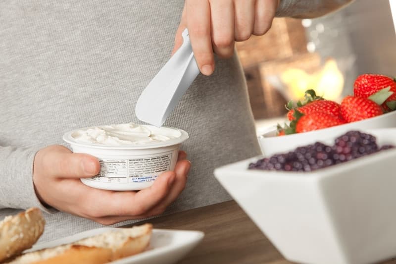 Quirky Scoop - Measuring Spoon and Spreading Knife (White) - 2