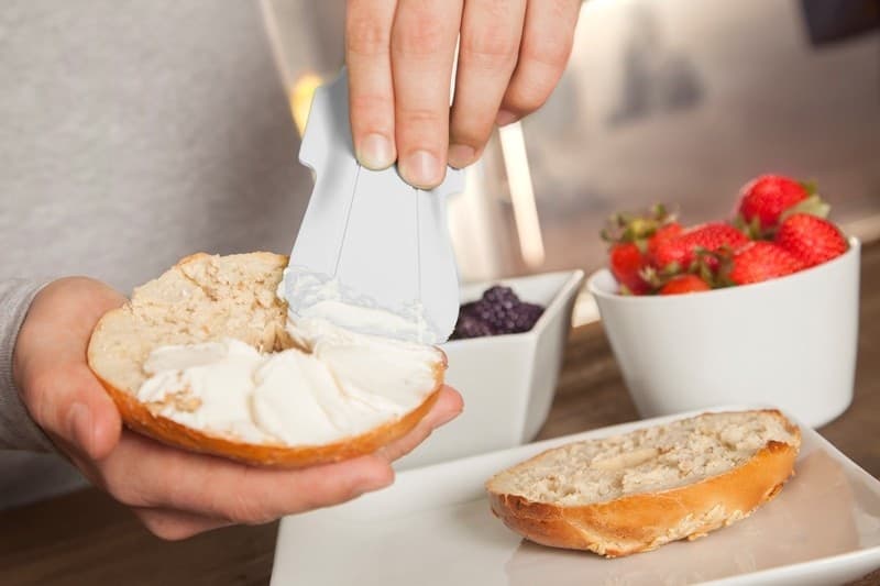 Quirky Scoop - Measuring Spoon and Spreading Knife (White) - 9