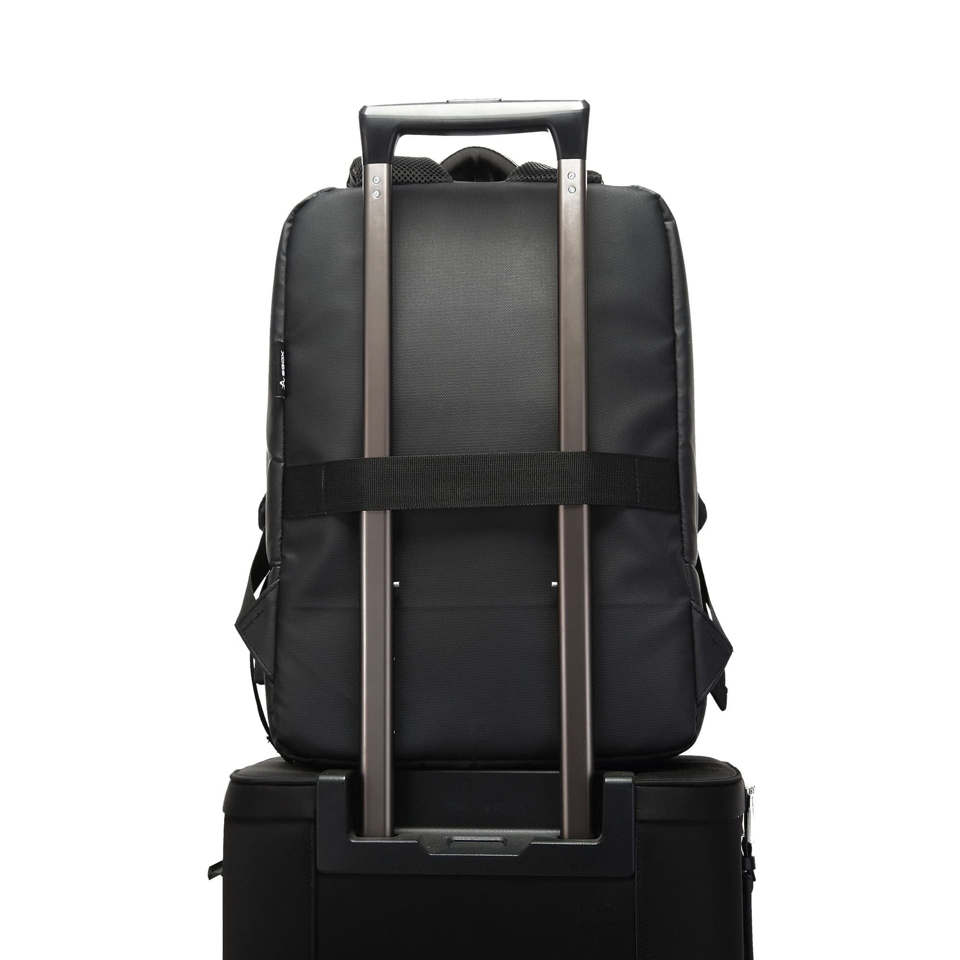 Zaino Notebook 15.6'' Waterproof con Porta USB - 10