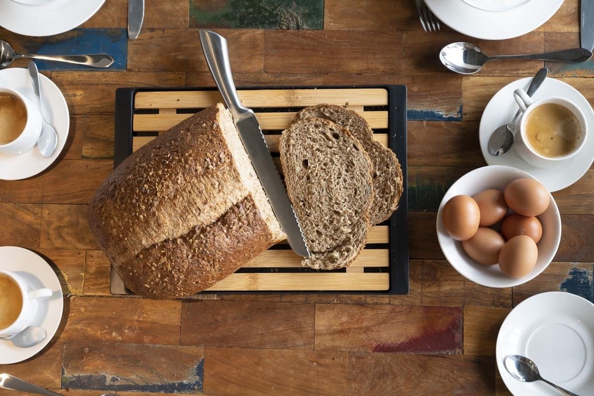 Alpina - Bamboo bread board with crumb tray - 9