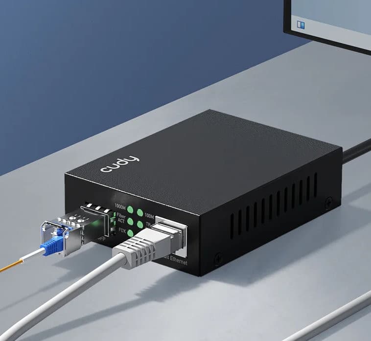 Convertitore Multimediale Gigabit RJ45 10/100/1000 Mbps Ethernet Slot SFP - 7