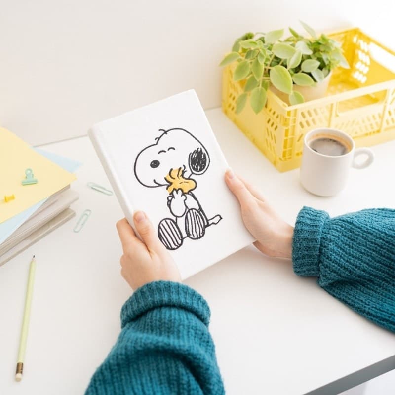 Snoopy - Quaderno di peluche / quaderno A5 della collezione Lazy Days - 12