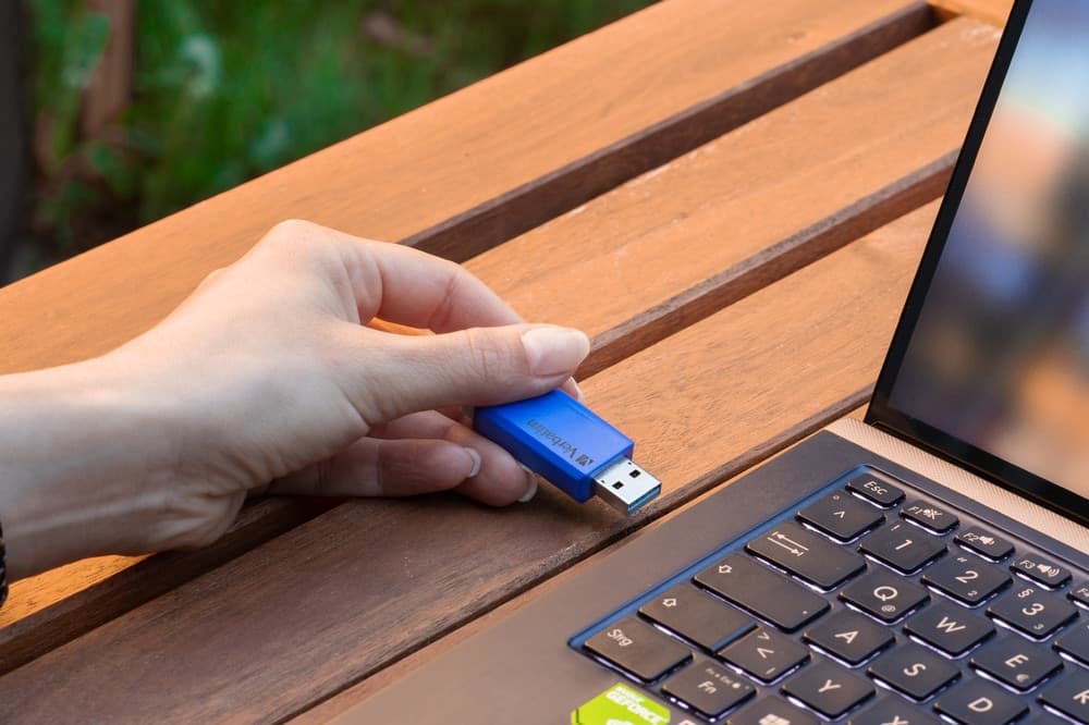 Due Chiavette Store 'n' Click 32GB Rosso e Blu - 5