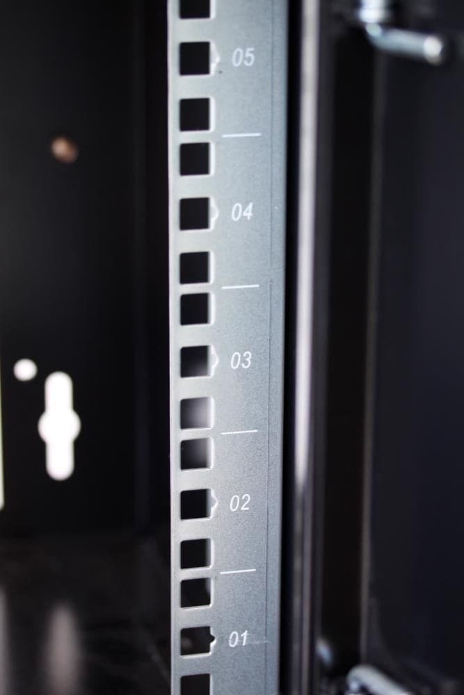Armadio Rack 19'' a Muro 9U prof. 450 Grigio Assemblato - 9