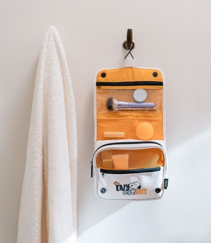 Snoopy - Travel Toiletry Bag with Hanging Hook - 6
