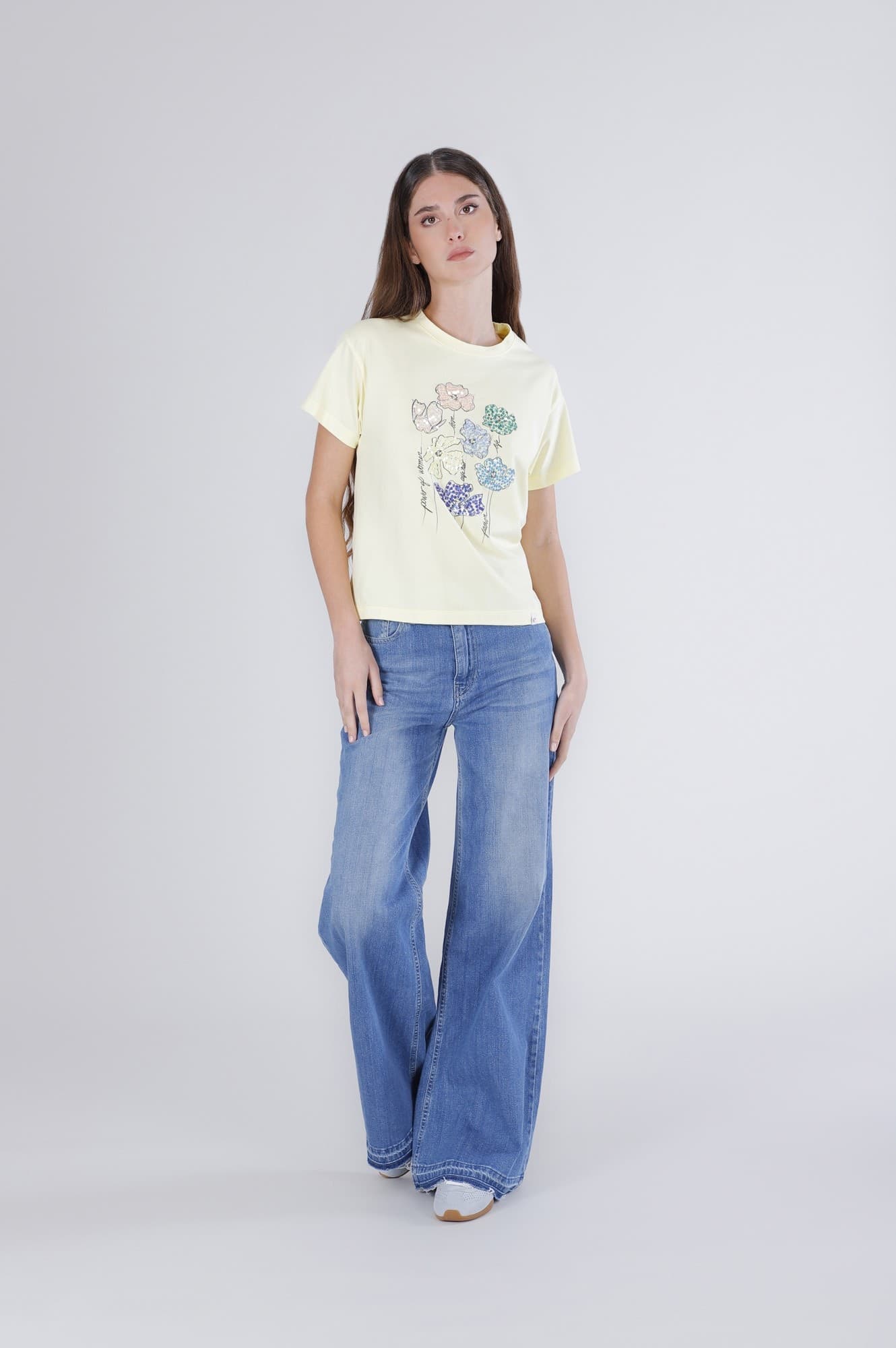 T SHIRT CON FIORI DI PAILETTES - 4