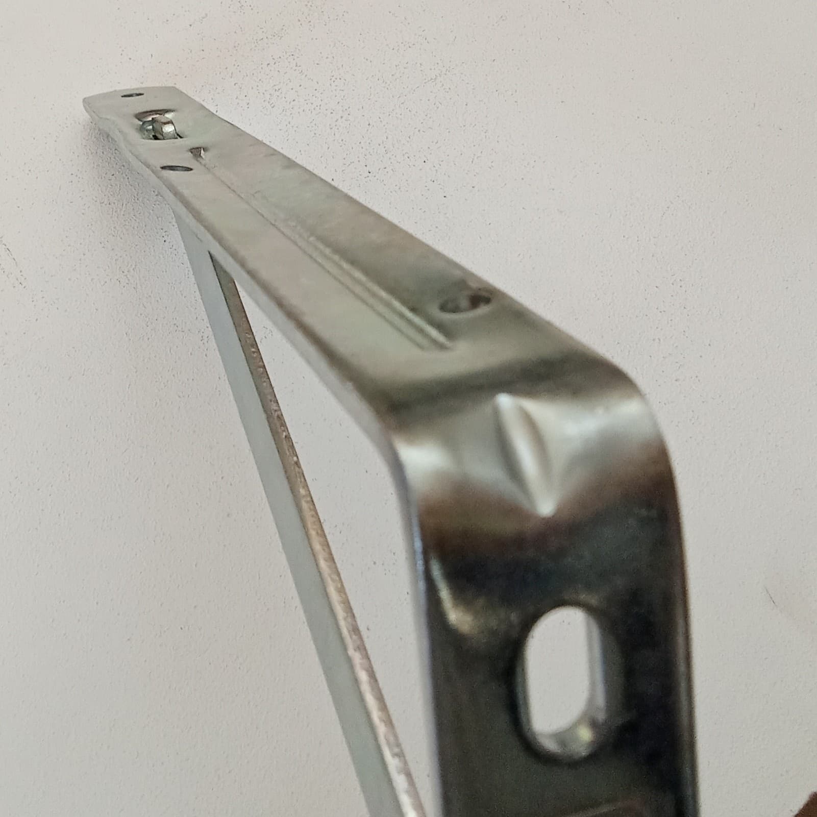 Reggimensola Obelix da 30cm con saetta di rinforzo + fissaggi, staffa zincata pesante tipo cantina - 4
