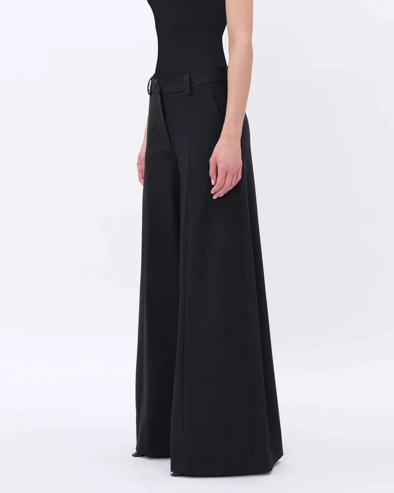 THE LATEST  Pantalone - 2