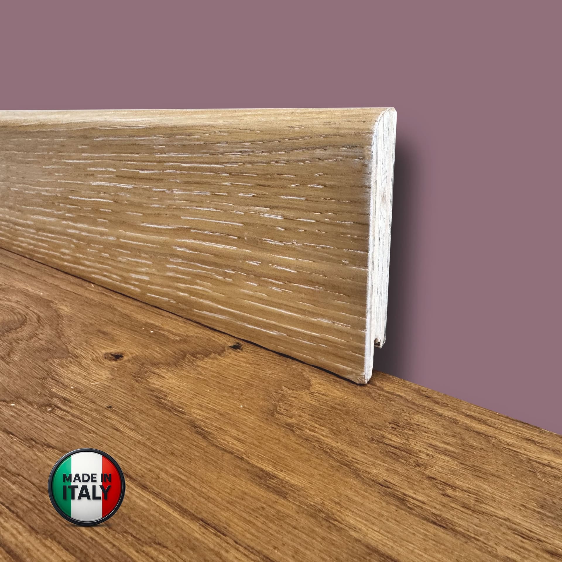 €1,69ml  ** FUORI TUTTO ** Lotti da 88 ml di Battiscopa in legno multistrato impiall. ROVERE DECAPATO  82x13mm - 3