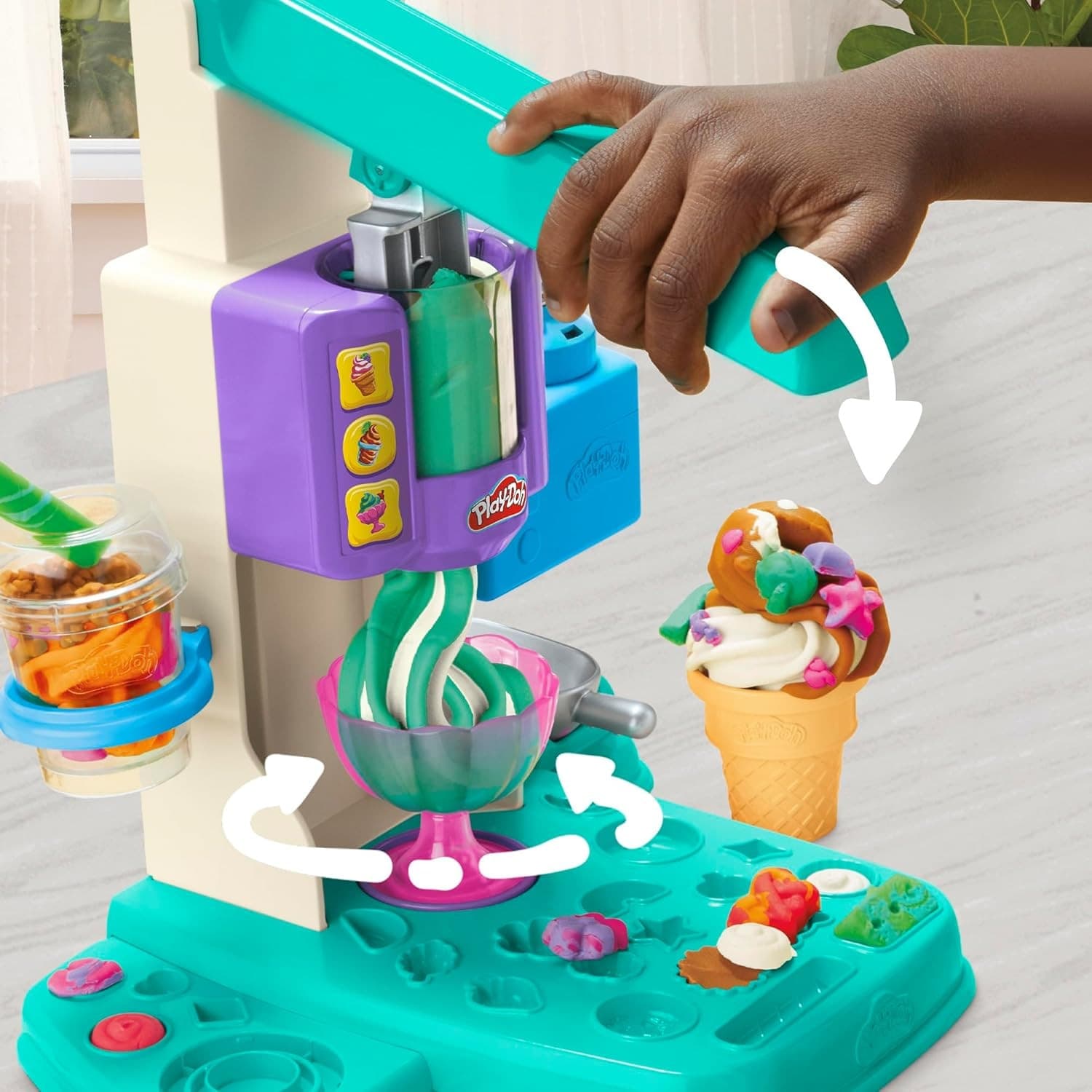 Hasbro - Gelateria Arcobaleno Play-Doh - 3