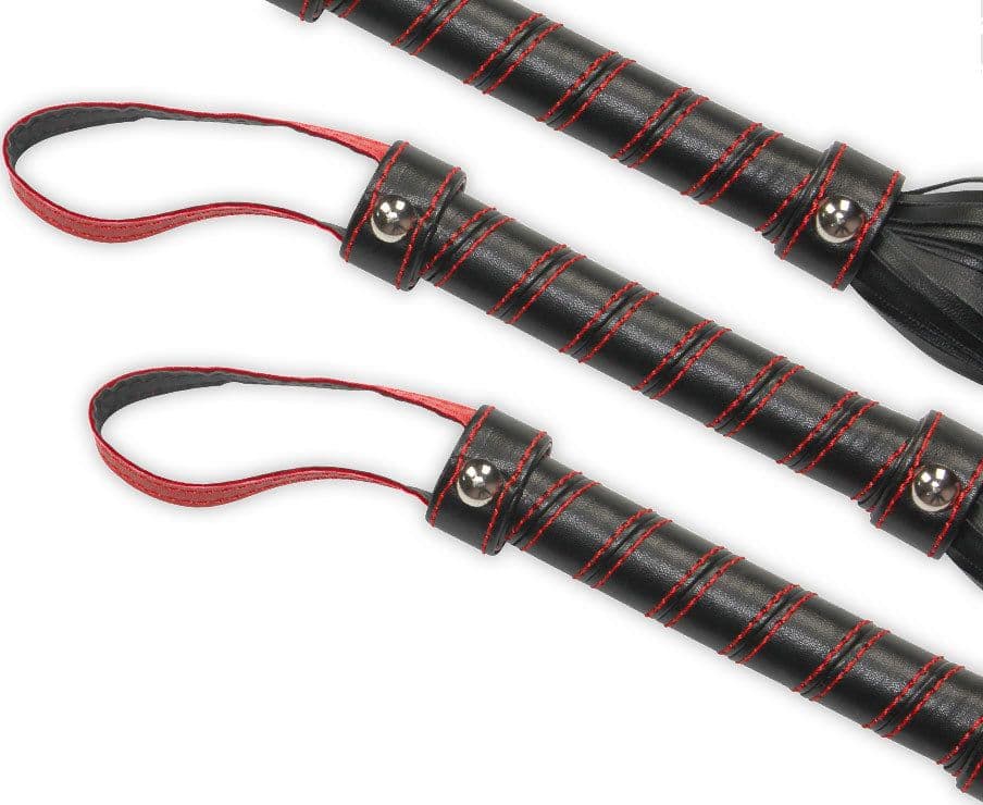 Frusta BDSM Lovetoy Beginners Flogger similpelle nera 45,7 cm bondage unisex - 3