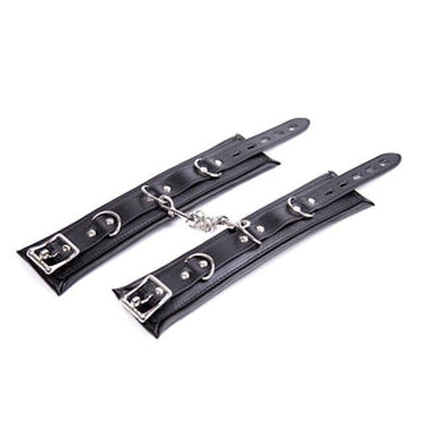 Cavigliere BDSM LateToBed nere imbottite regolabili catena removibile unisex - 4
