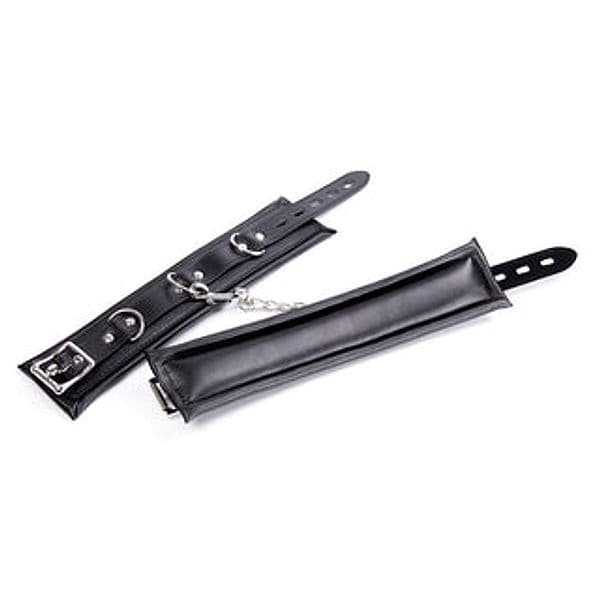 Cavigliere BDSM LateToBed nere imbottite regolabili catena removibile unisex - 5