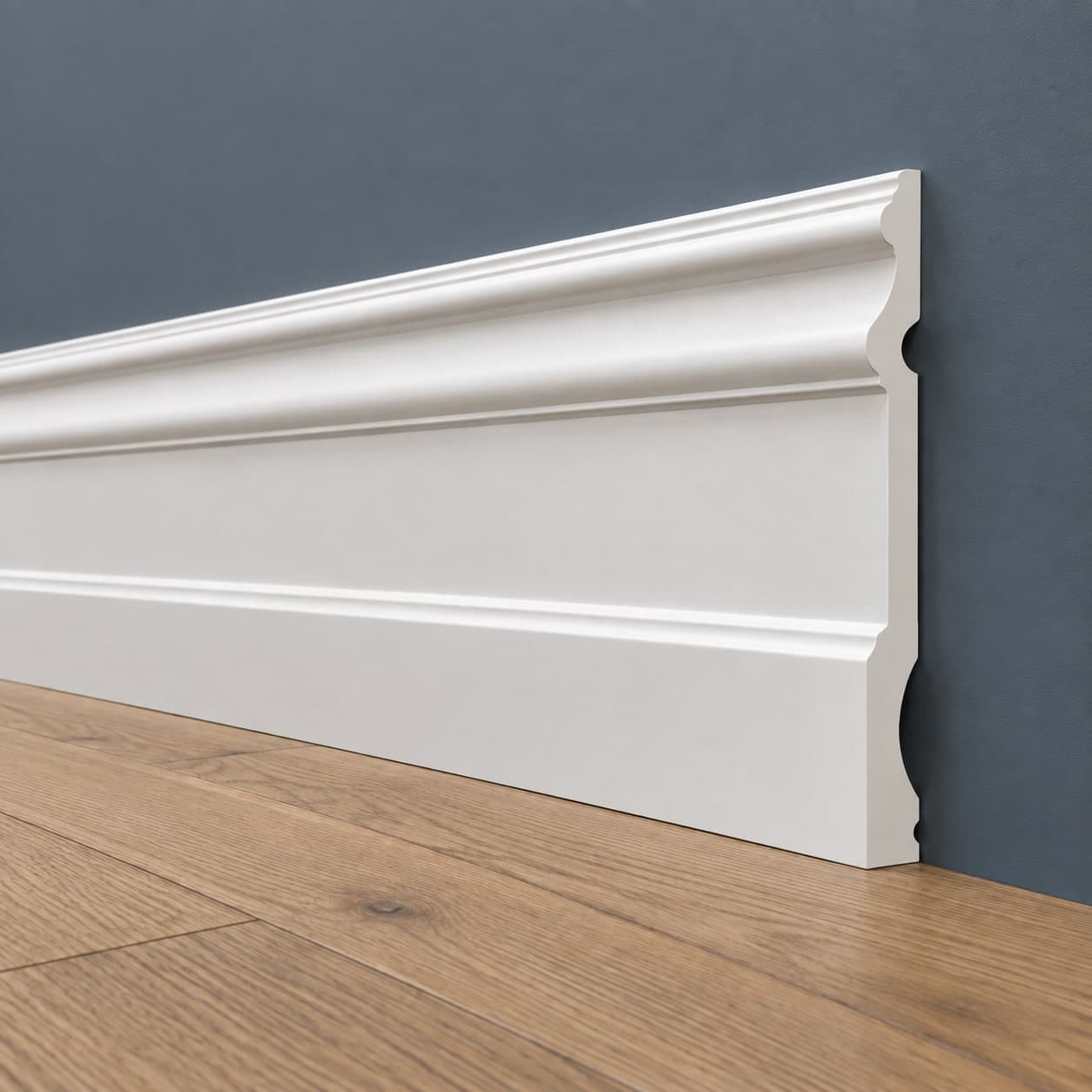 pacco da 100ML di Battiscopa RESISTO in polimeri extracompatti mod. MAGNIFICO Bianco mis. 200x15mm - 4