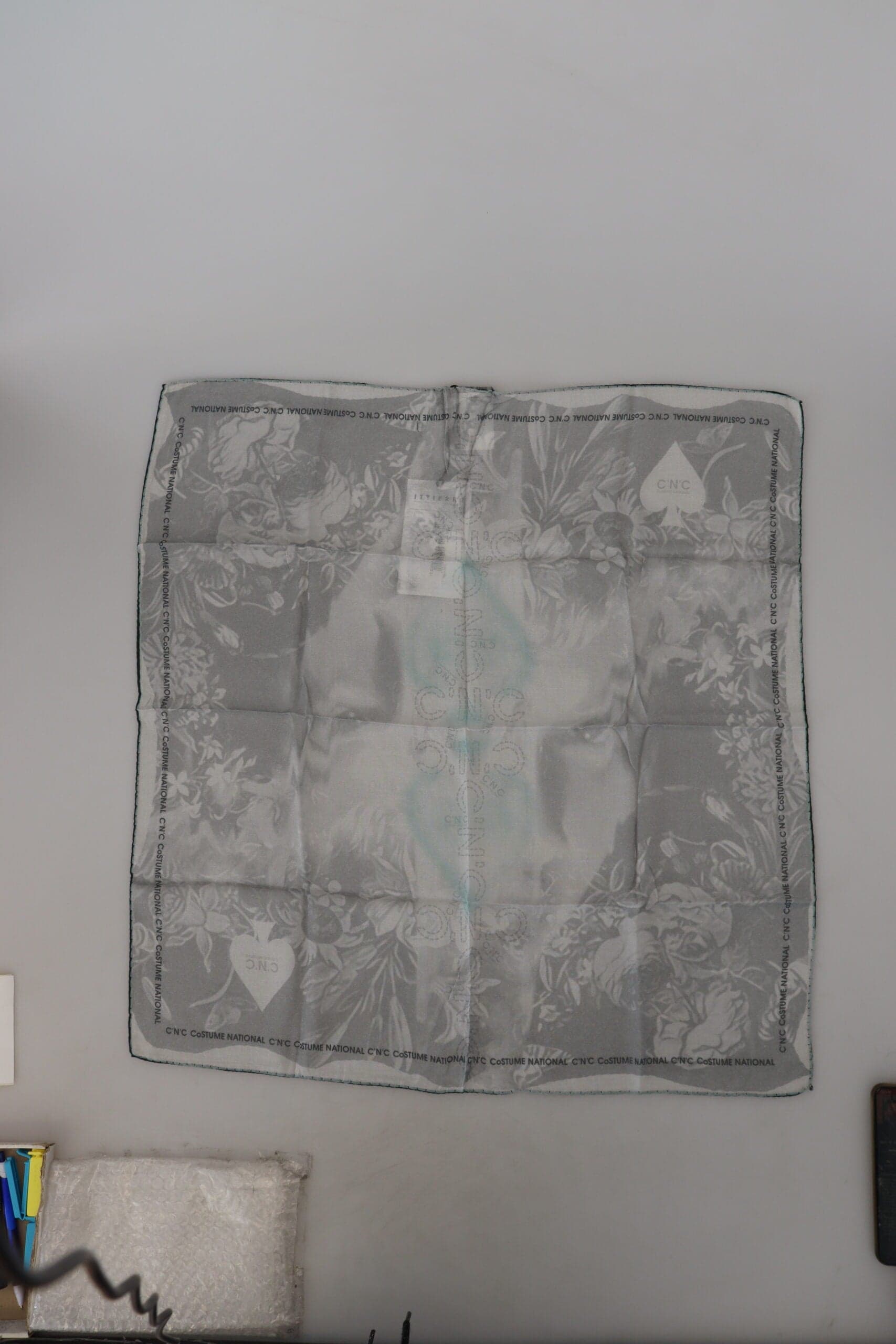 Costume National Gray Print Shawl Foulard Branded Scarf - 3