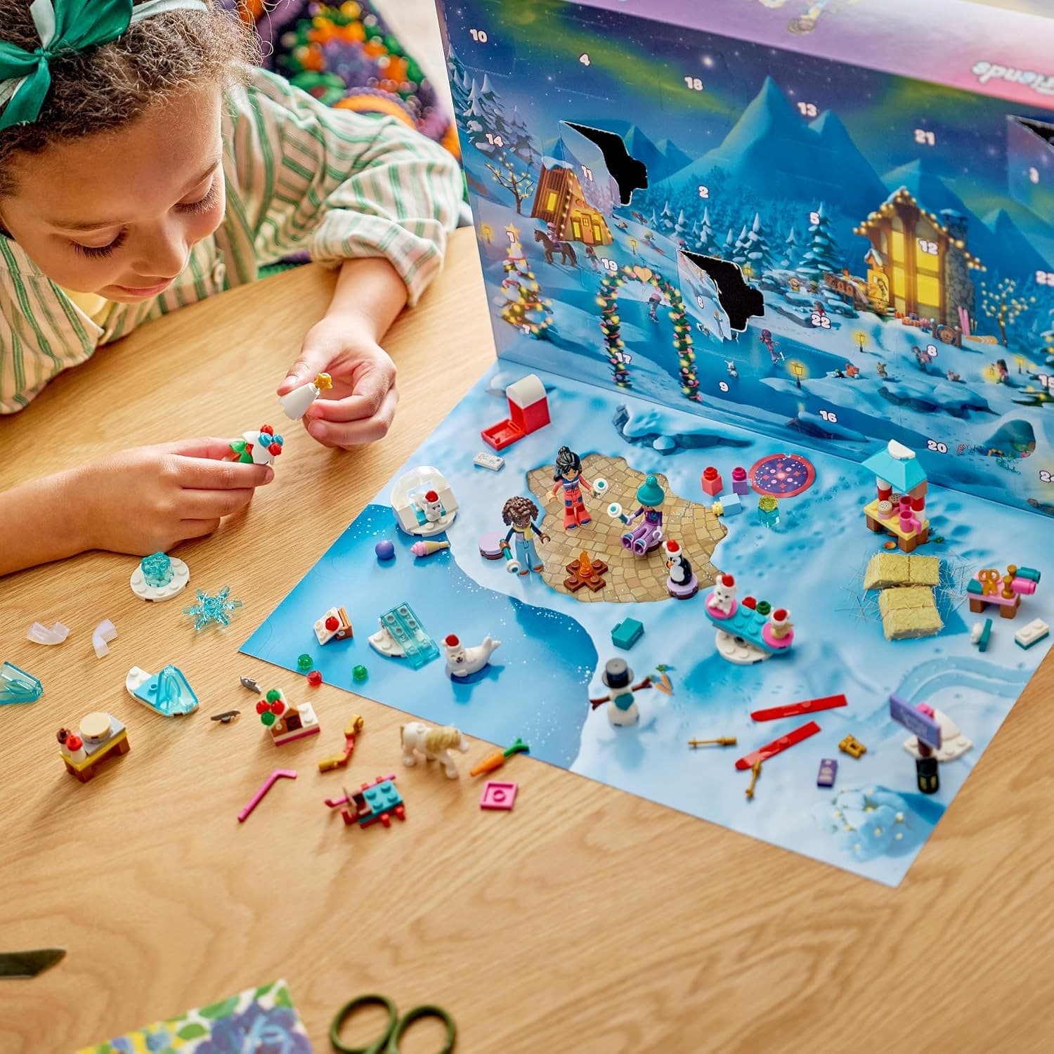 Lego Friends Natale - Calendario dell’Avvento 42698 - 4