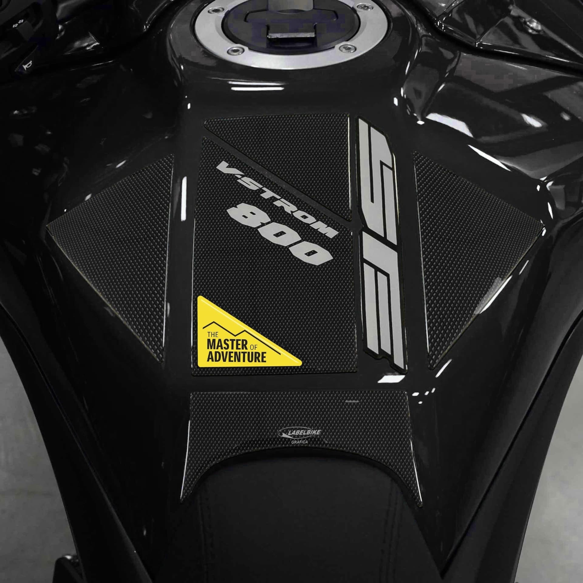 Adesivo Paraserbatoio moto compatibile con Suzuki V-Strom 800 SE 2025-2026 - 1
