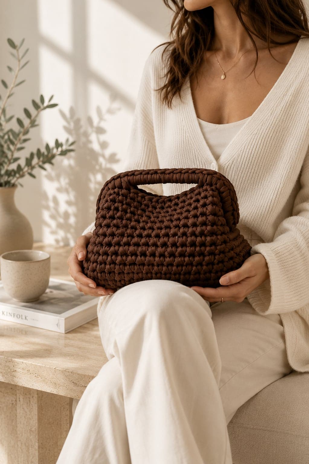 Borsa all'Uncinetto Marrone a Mano, Clutch Artigianale da Donna | Outfix - 3