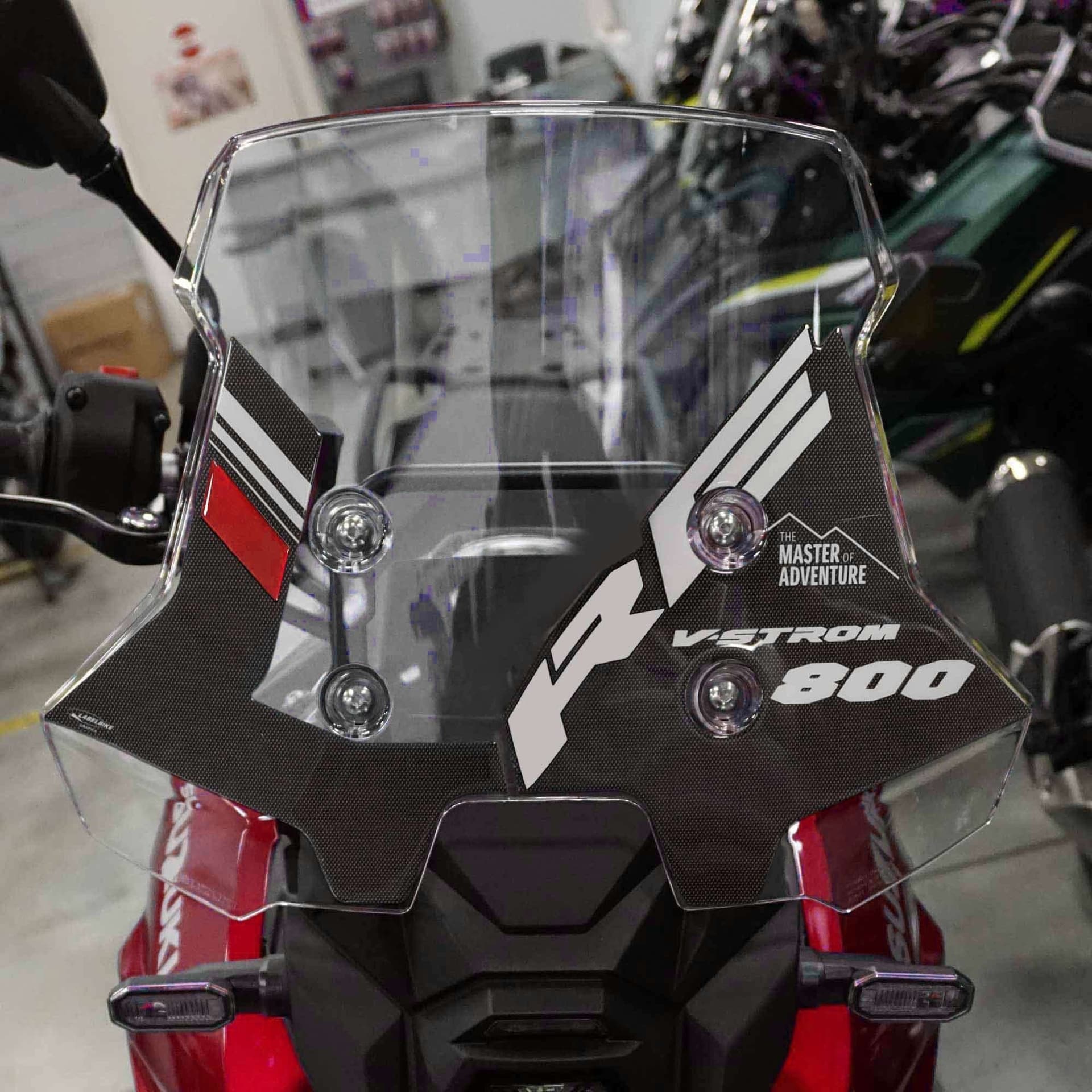 Adesivo 3D Cupolino moto compatibile con Suzuki V-Strom 800 RE 2025-2026 - 12
