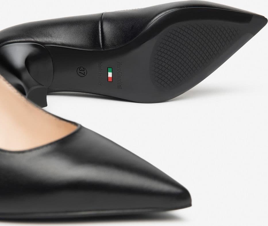 Nero Giardini decollete donna in pelle colore nero. - 4