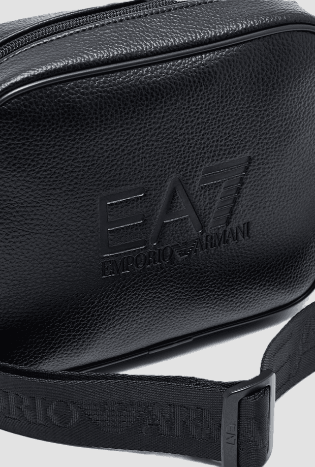 EA7 borsa a tracolla con logo in rilievo da donna nero - 4