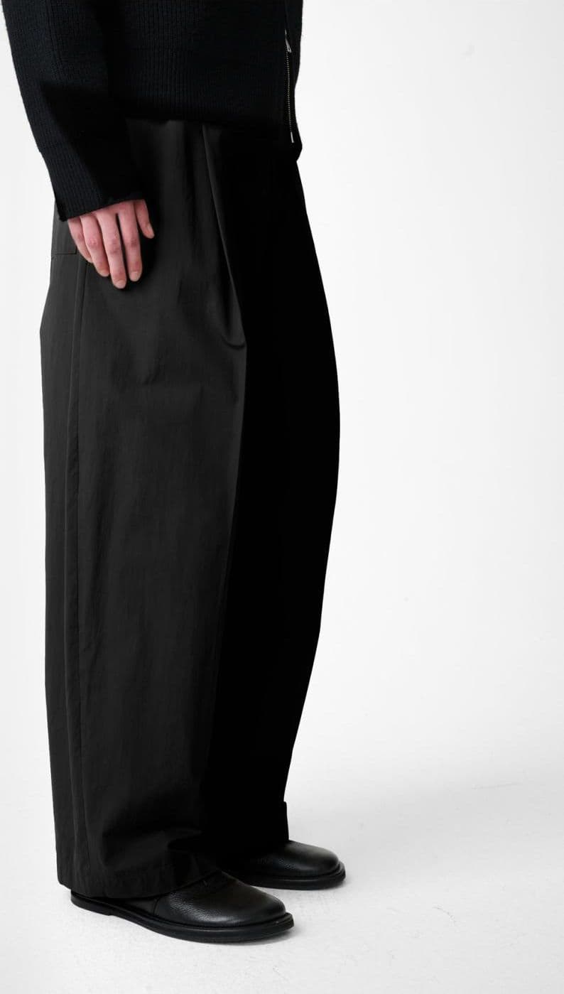 STUDIO NICHOLSON SHIRE COTTON PLEATED PANT - 2