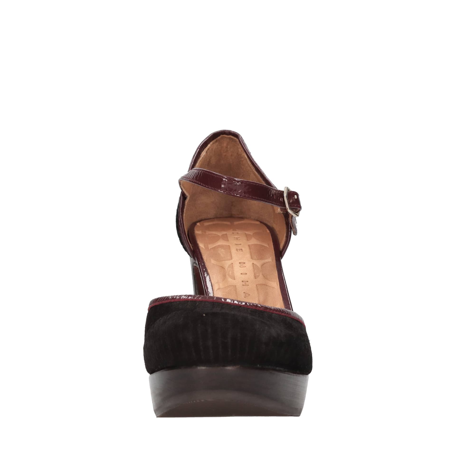Chie Mihara  Scarpe con Tacco Nero - 4