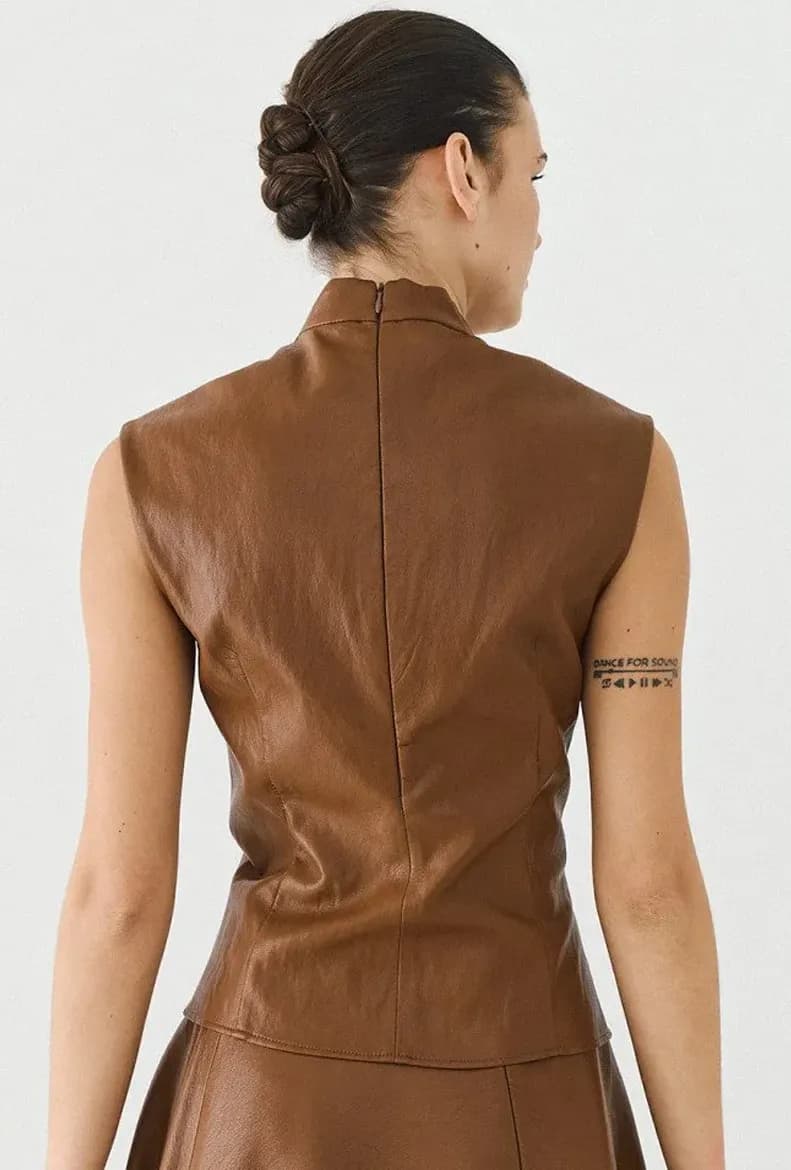 Top in similpelle con dettaglio nodo | ACCESS FASHION - 2