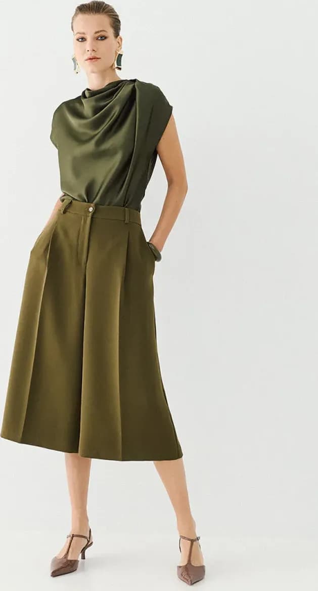 Top in raso con scollo drappeggiato | ACCESS FASHION - 9