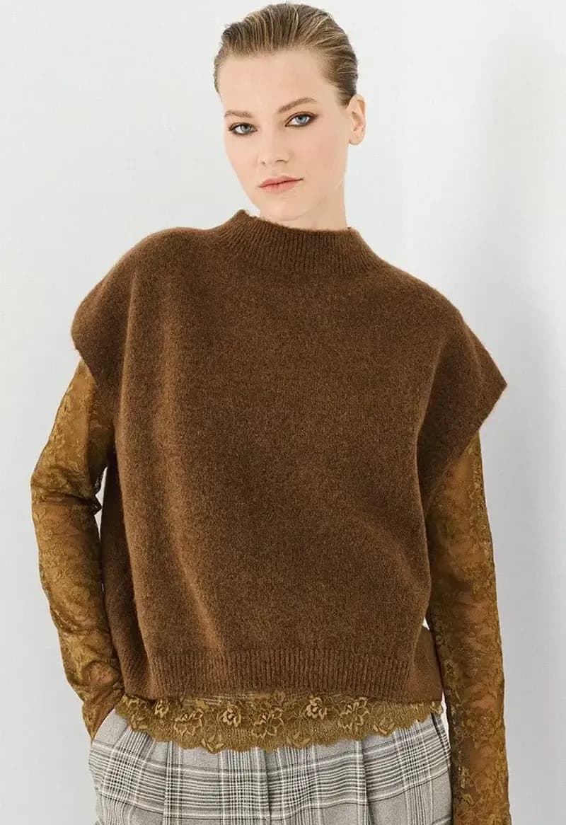 Top smanicato in maglia con maniche in pizzo | ACCESS FASHION - 4