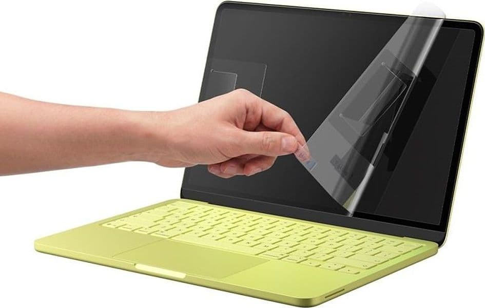 Spigen Glas.tR Slim FC - Vetro temperato per MacBook Neo (cornice nera) - 5