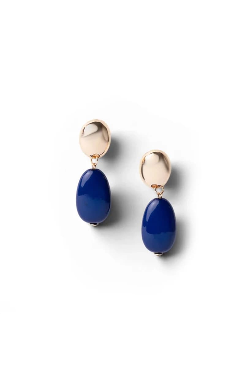 Orecchini ovali in metallo e resina blu | MYA ACCESSORIES - 2