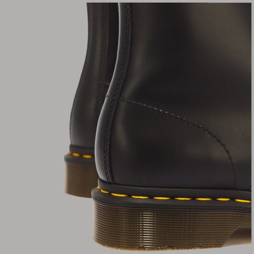 Stivali Dr. Martens 1460 Original con cuciture gialle e suola AirWair - 8