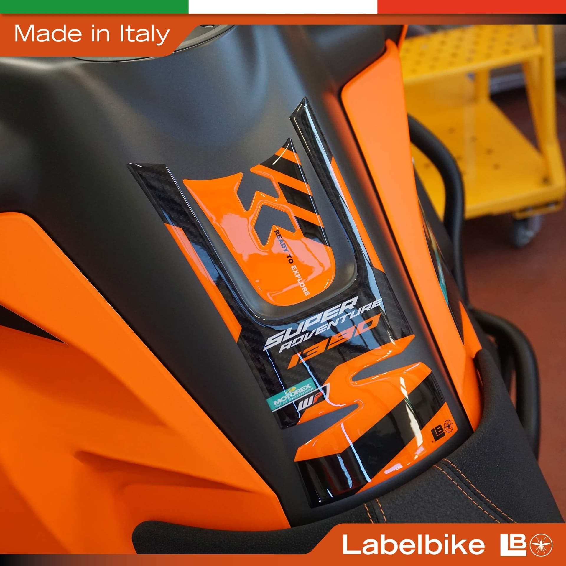 Adesivo Paraserbatoio moto compatibile con KTM 1390 Super Adventure S 2026 - 9