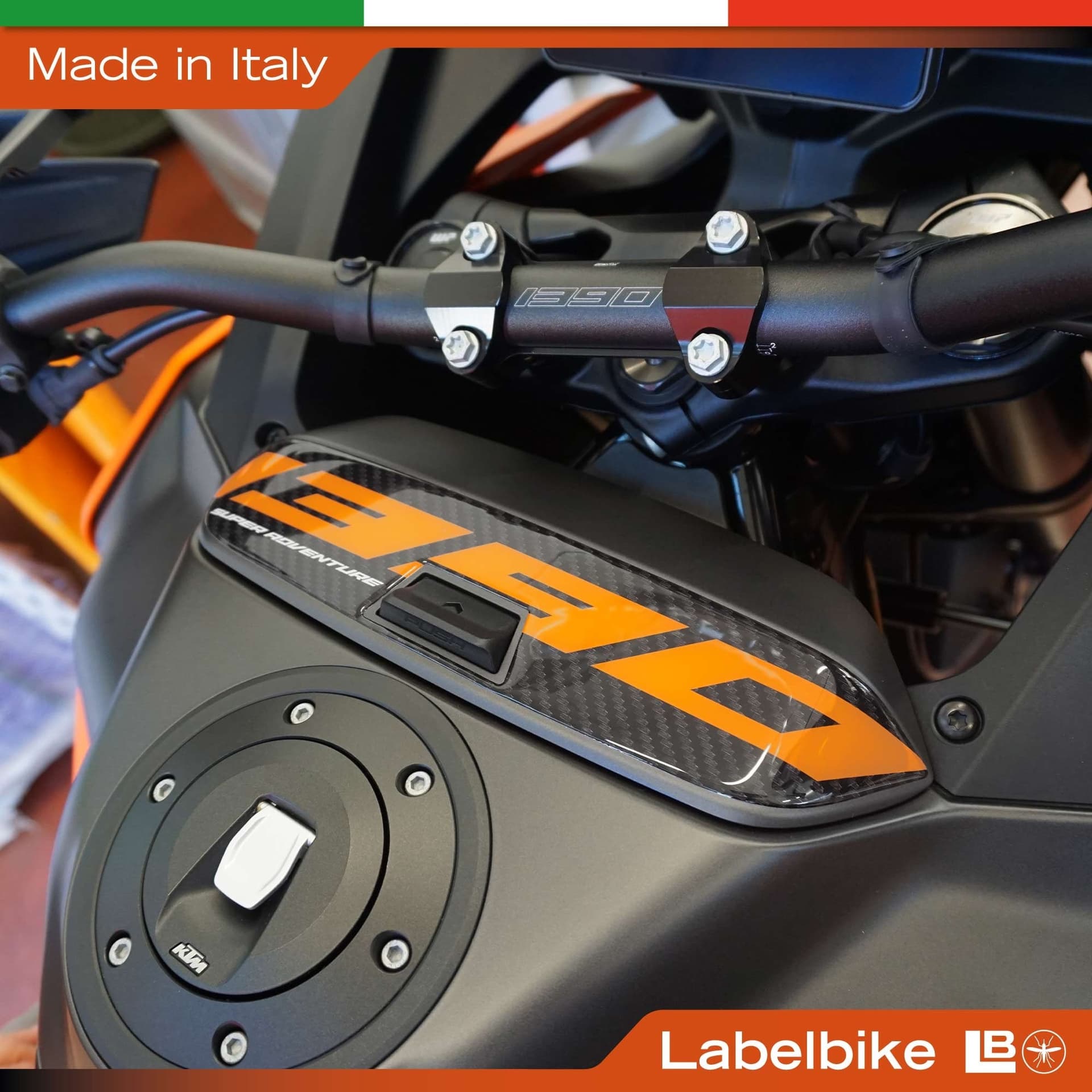Adesivo 3D Sportello moto compatibile con KTM 1390 Super Adventure S 2026 - 8