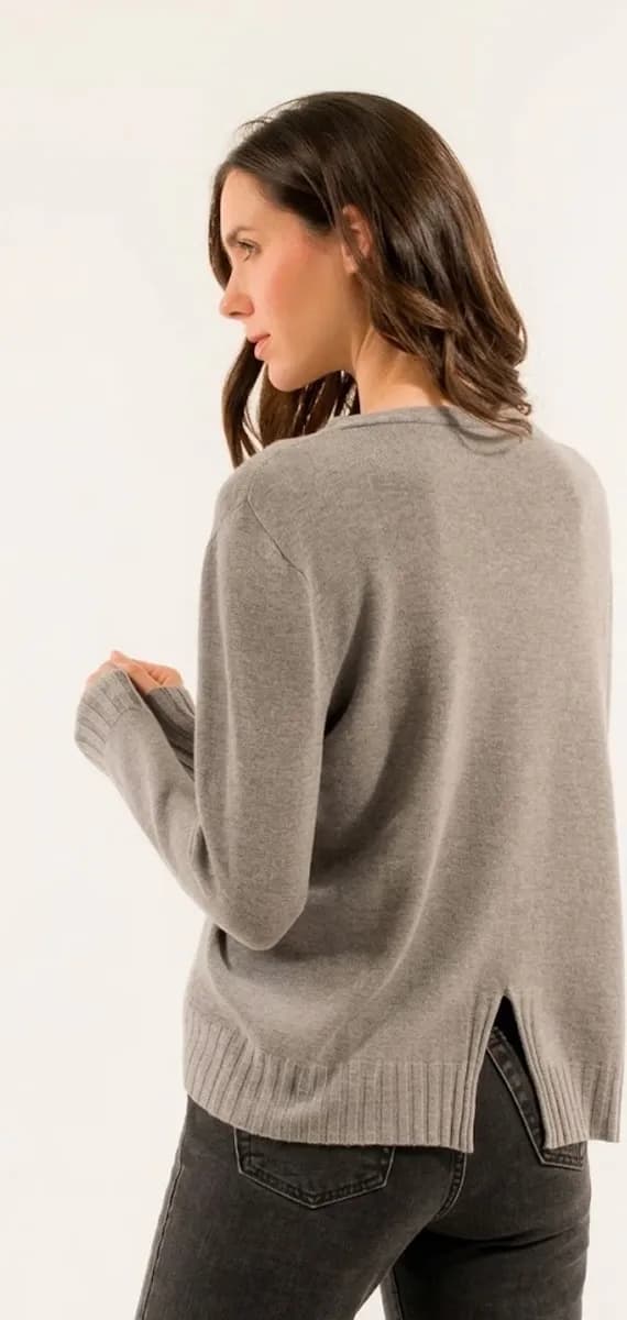 Maglia girocollo con spacco posteriore | KONTATTO - 6