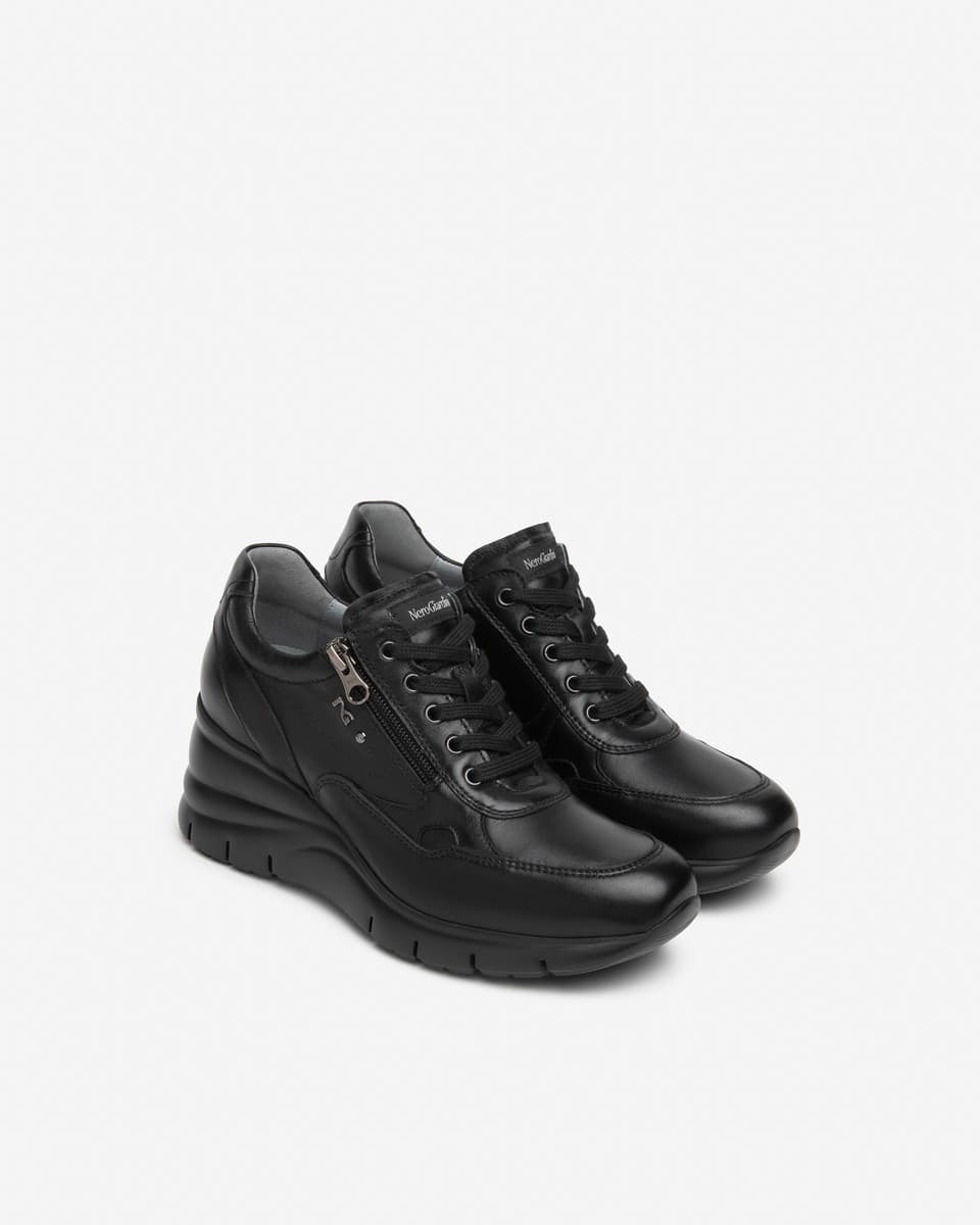 Nero Giardini sneakers da donna in pelle nero I617400D100 - 2