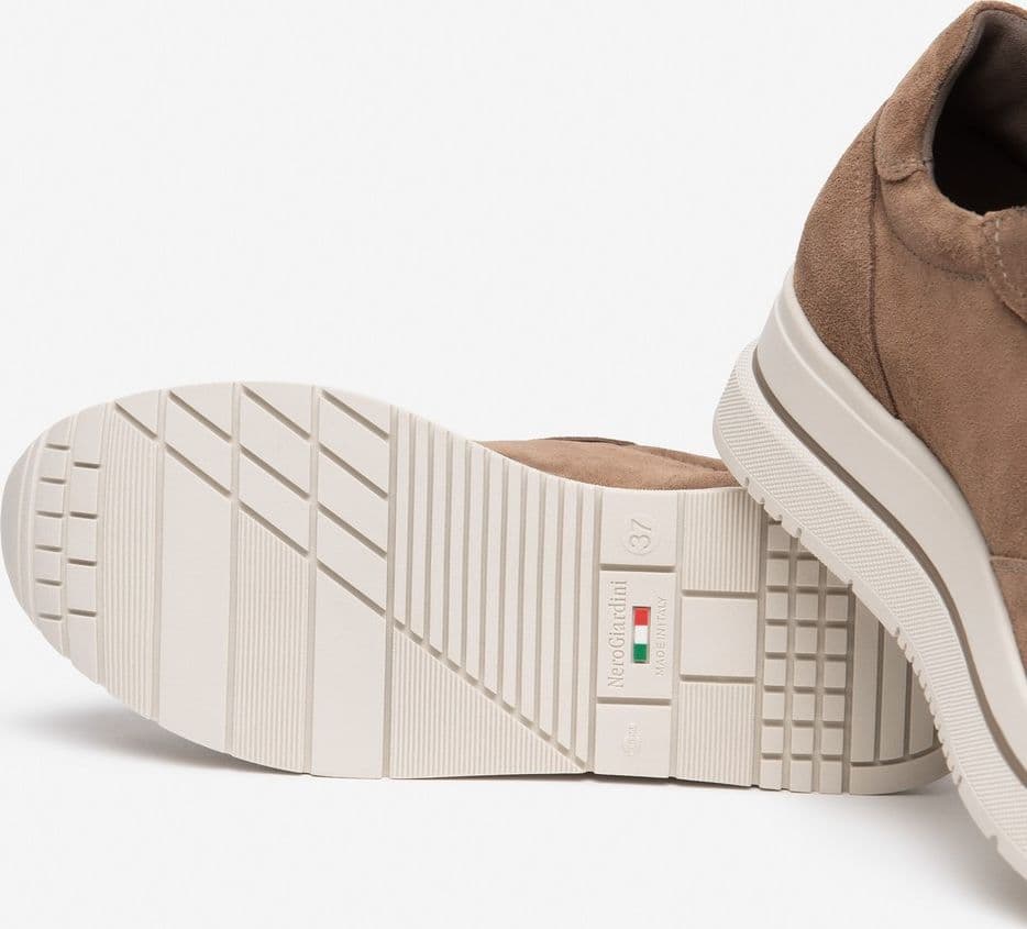 Nero Giardini sneakers da donna in pelle scamosciata mou beige I617362D442 - 4