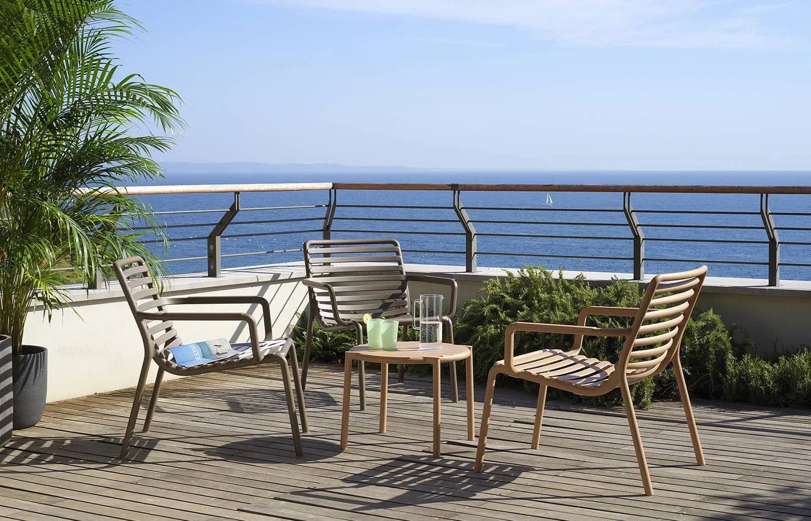 Salottino "Doga Relax" in polipropilene fiber-glass per giardino, bar e ristorante "Made in Italy" - 6