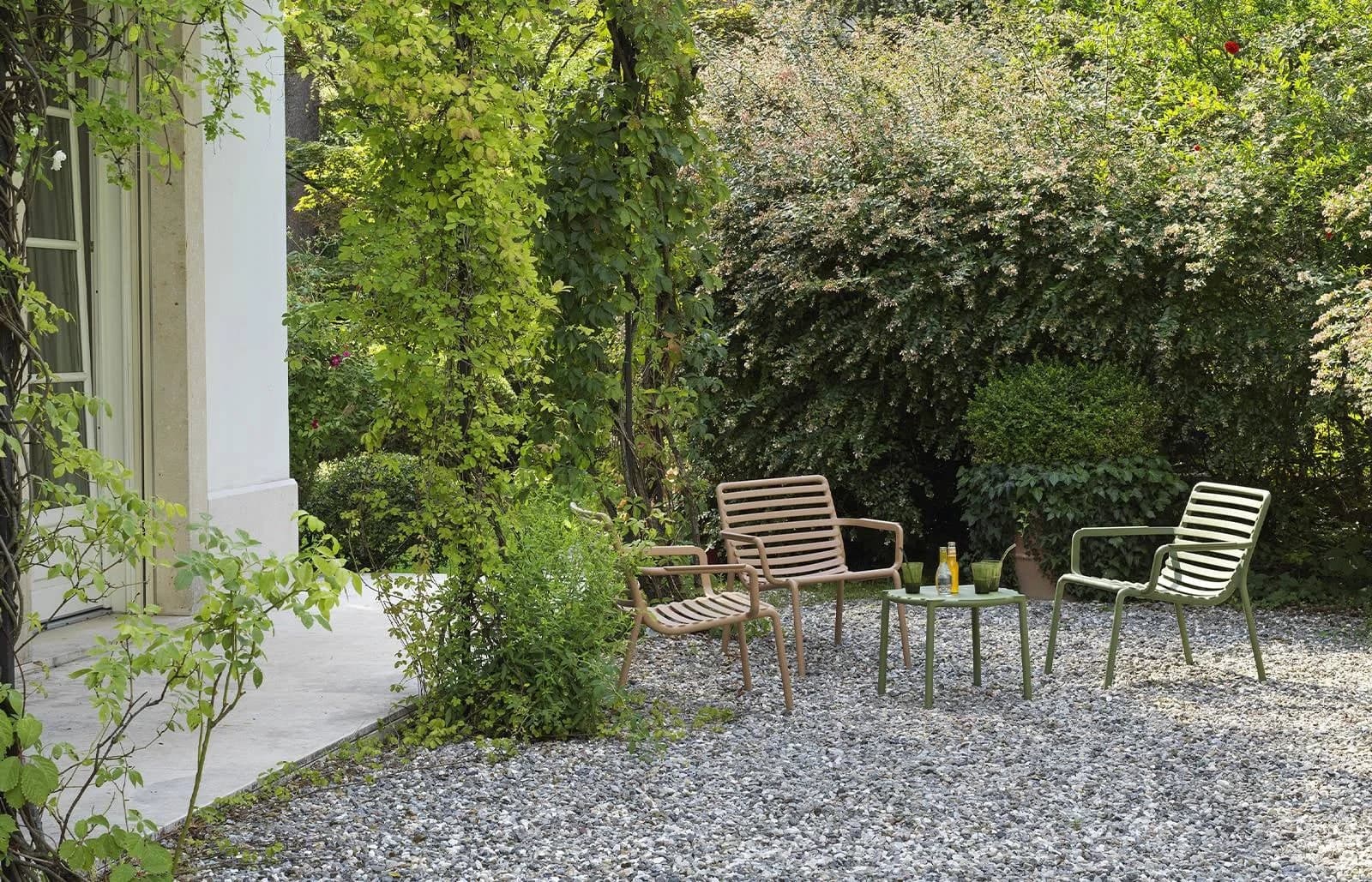 Salottino "Doga Relax" in polipropilene fiber-glass per giardino, bar e ristorante "Made in Italy" - 7
