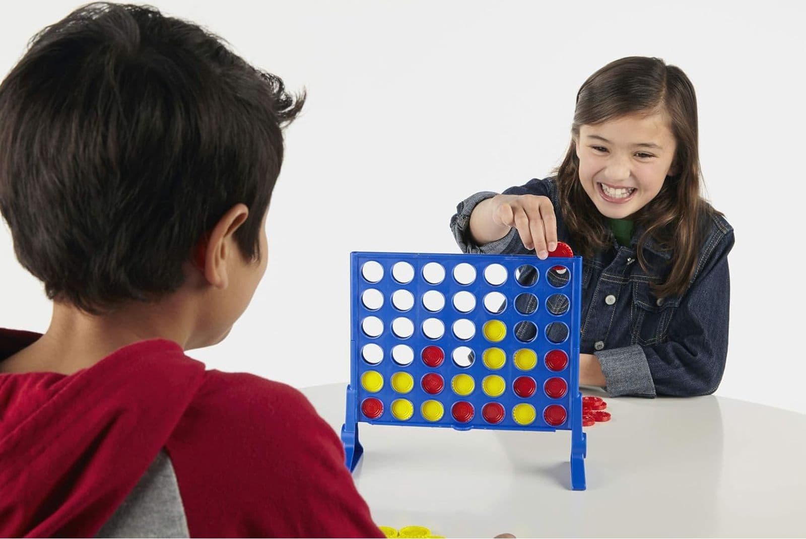 Hasbro Gaming Forza 4 Classico Gioco da Tavolo di Strategia per 2 Giocatori con Griglia e 42 Gettoni Colorati Regalo per Bambini e Bambine dai 6+ - 2