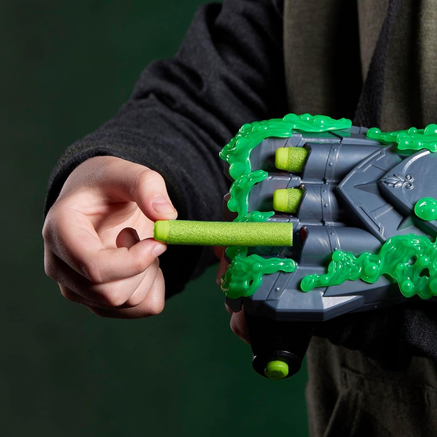 Hasbro - Doomglow Blaster Nerf Dottor Destino - 3