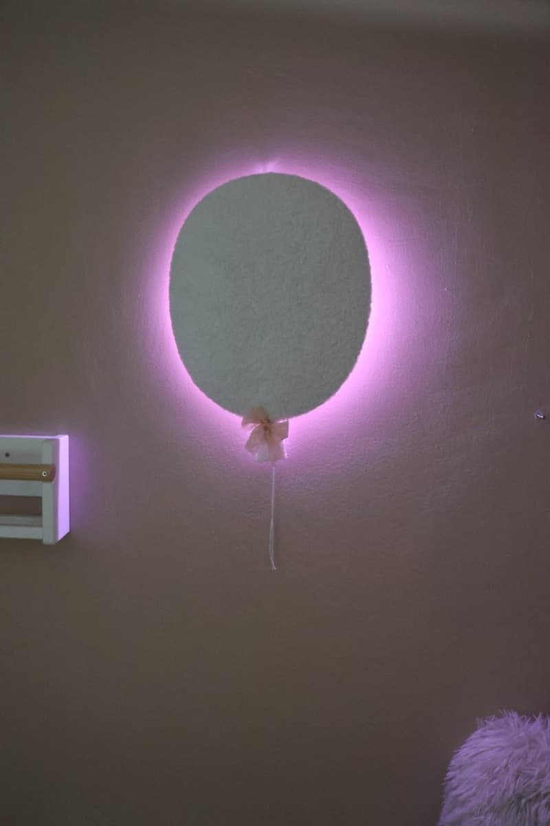 Applique murale bouclé Palloncino bianco con luce LED - Little Loua - 8