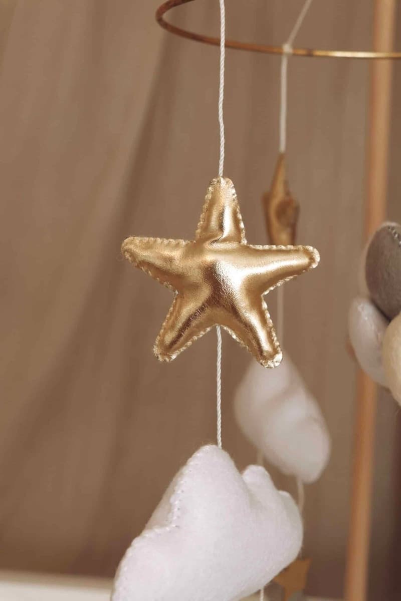 Giostrina per culla fatta a mano Balena e Palloncini con supporto e carillon - Little Loua - 5