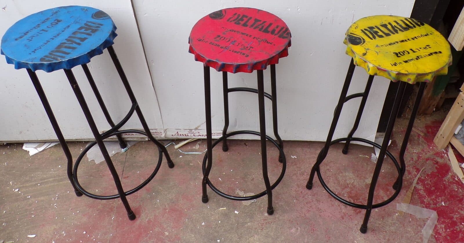 Sgabello Bar con seduta a tappo bottiglia giallo nero rosso grigio industrial - 10