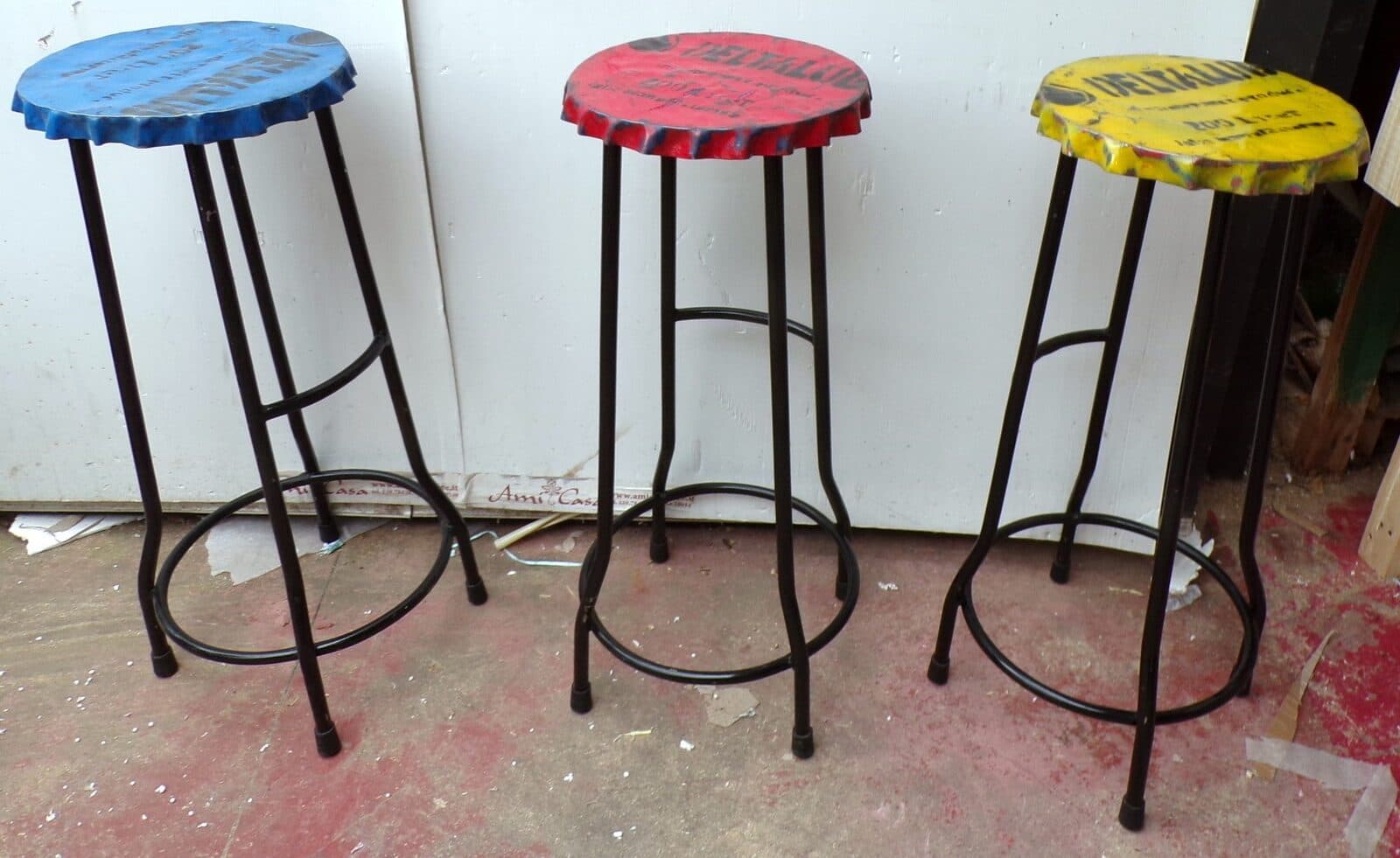 Sgabello Bar con seduta a tappo bottiglia giallo nero rosso grigio industrial - 6