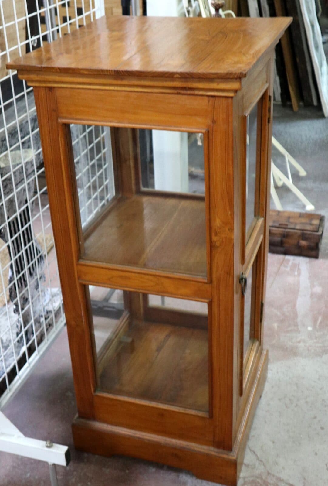 Vetrinetta in Legno di Teak Artigianale – Espositore Elegante con Vetro 46x46x100h – Made in Indonesia - 7