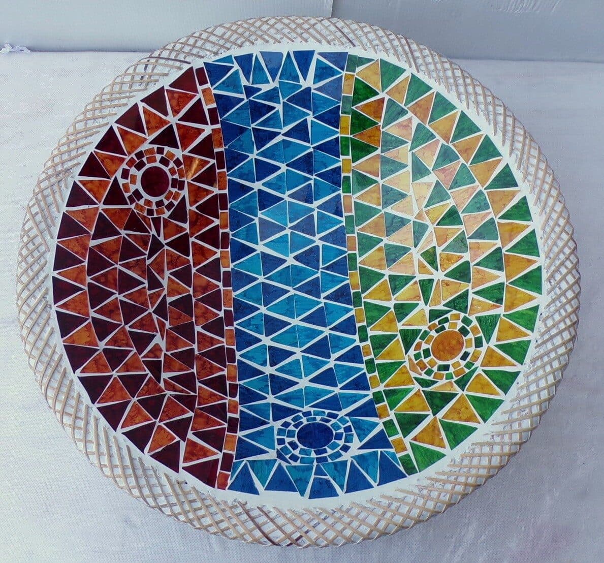 Centrotavola o svuotatasca artigianale in mosaico di vetro  cm 44x12 diametro multicolor idea regalo - 4