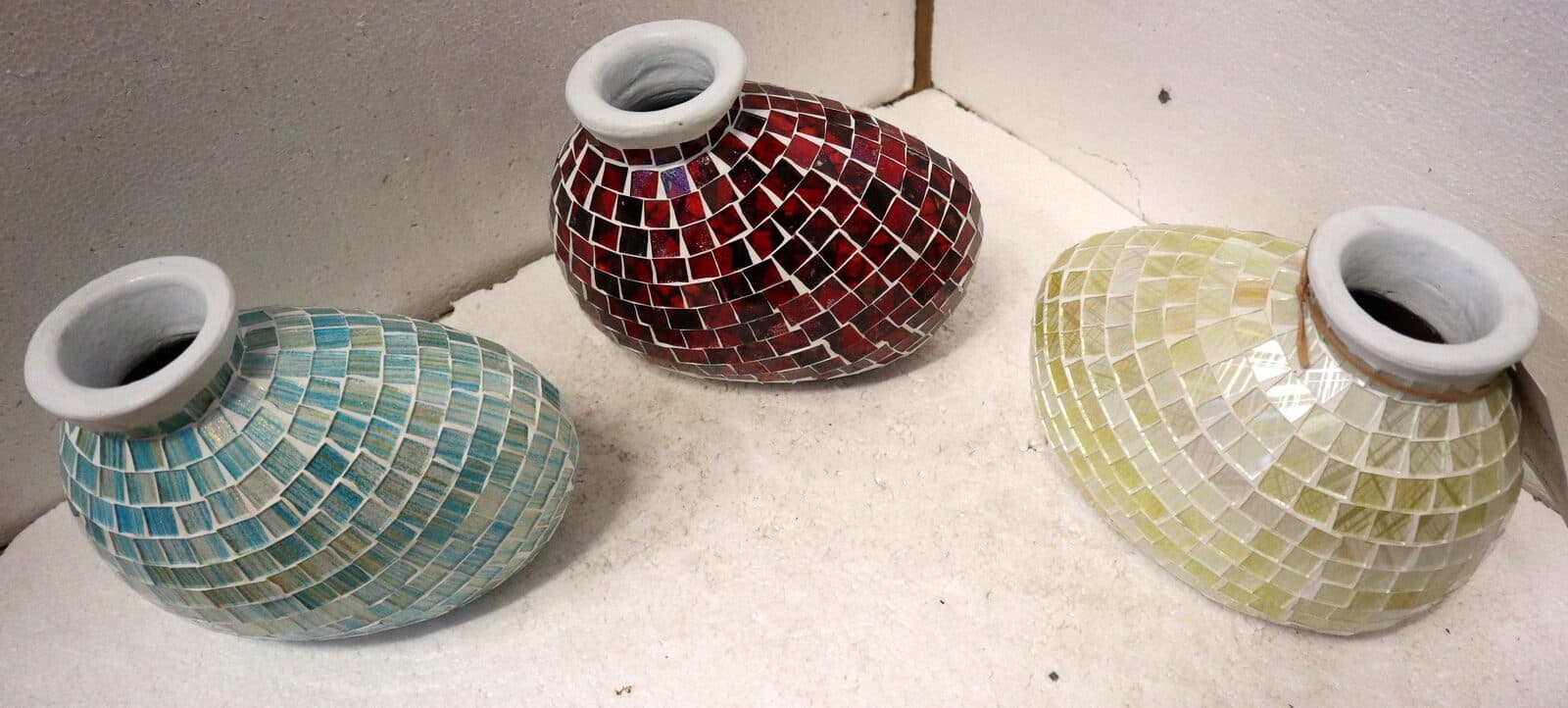 Vasi in terracotta e mosaico di vetro disponinile oro, rosso e turchese cm 20x10x16 - 1