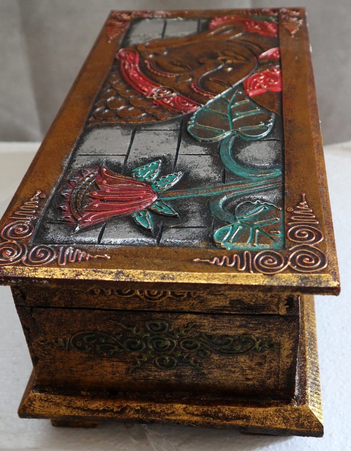 Baule cassapanca in legno di Albesia con volto di Buddha color argento sfondo oro cm 40x20x17 new - 3
